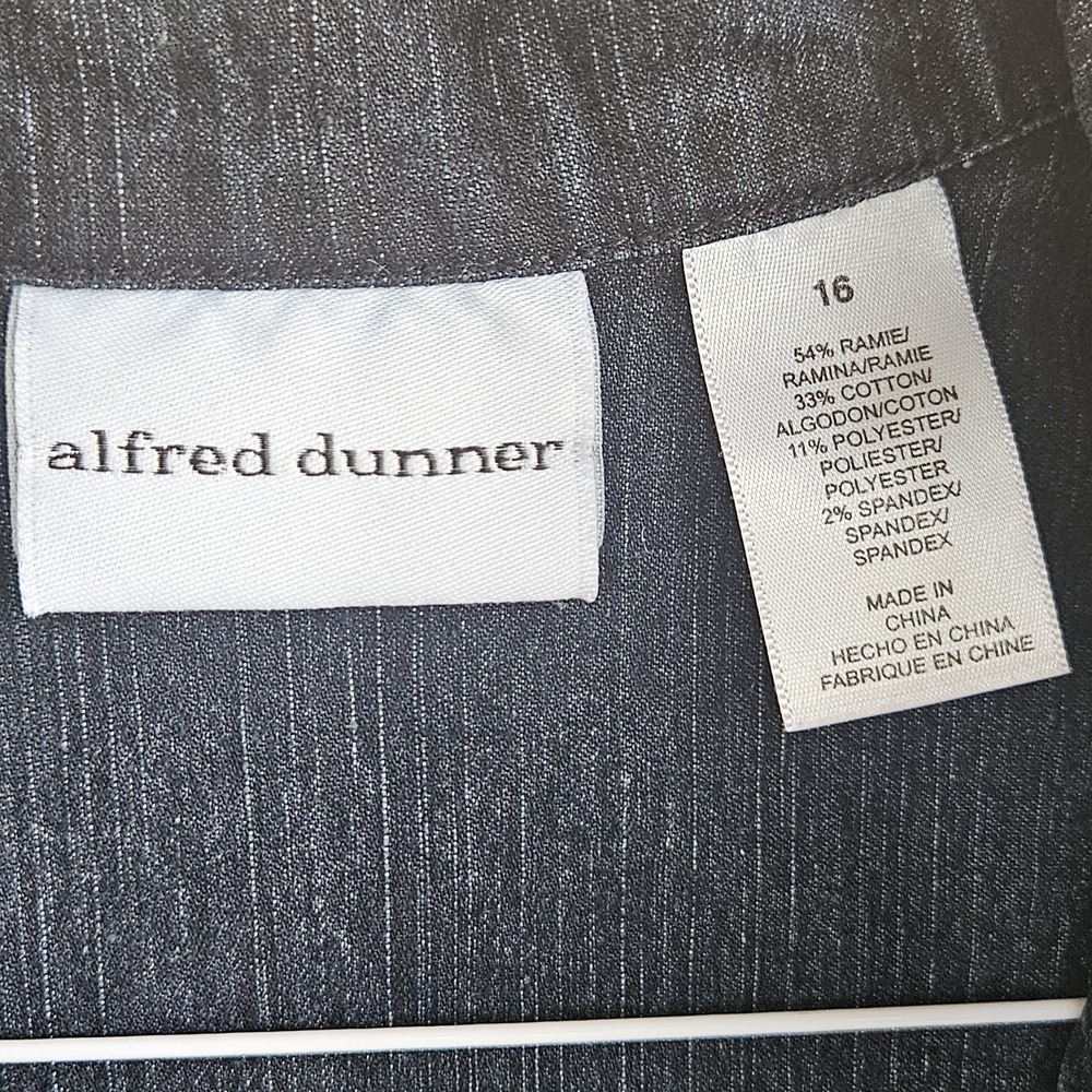 Alfred Dunner Denim Sleeveless Zip Up Jacket Vest Size 16 Embroidery Butterflies - Picture 5 of 12